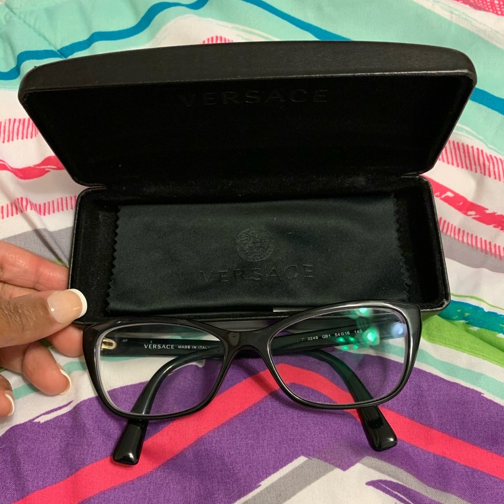 Authentic Versace Eyeglasses 🤓(offers welcome) - Picture 7 of 13